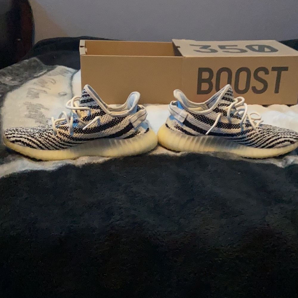 Yeezys - Picture 5 of 7